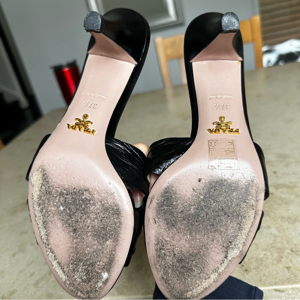 Prada Black leather slides 37.5 - Picture 7 of 11